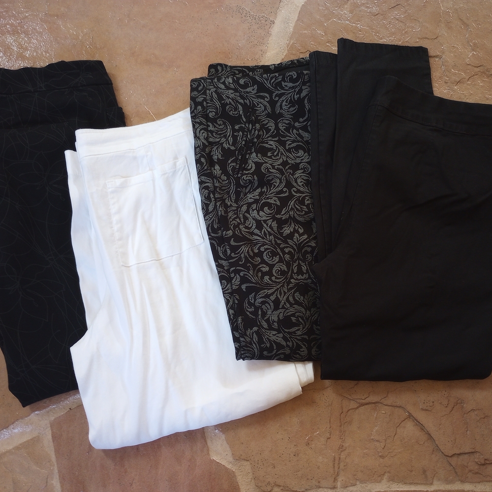 Chico's Black and White Straight Leg Pants